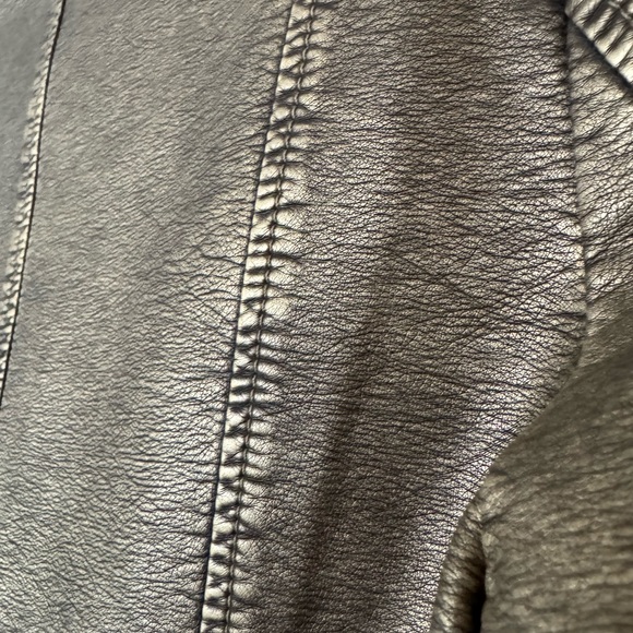 V Cristina Gold Leather Jacket - Picture 7 of 7